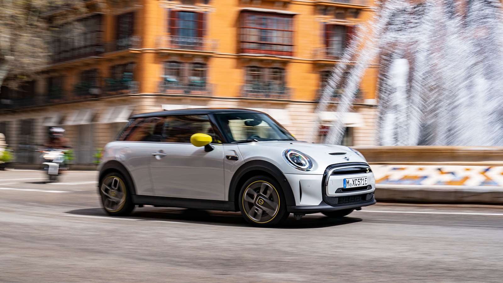 Mini to Launch the Last Car with a Combustion Engine in 2025