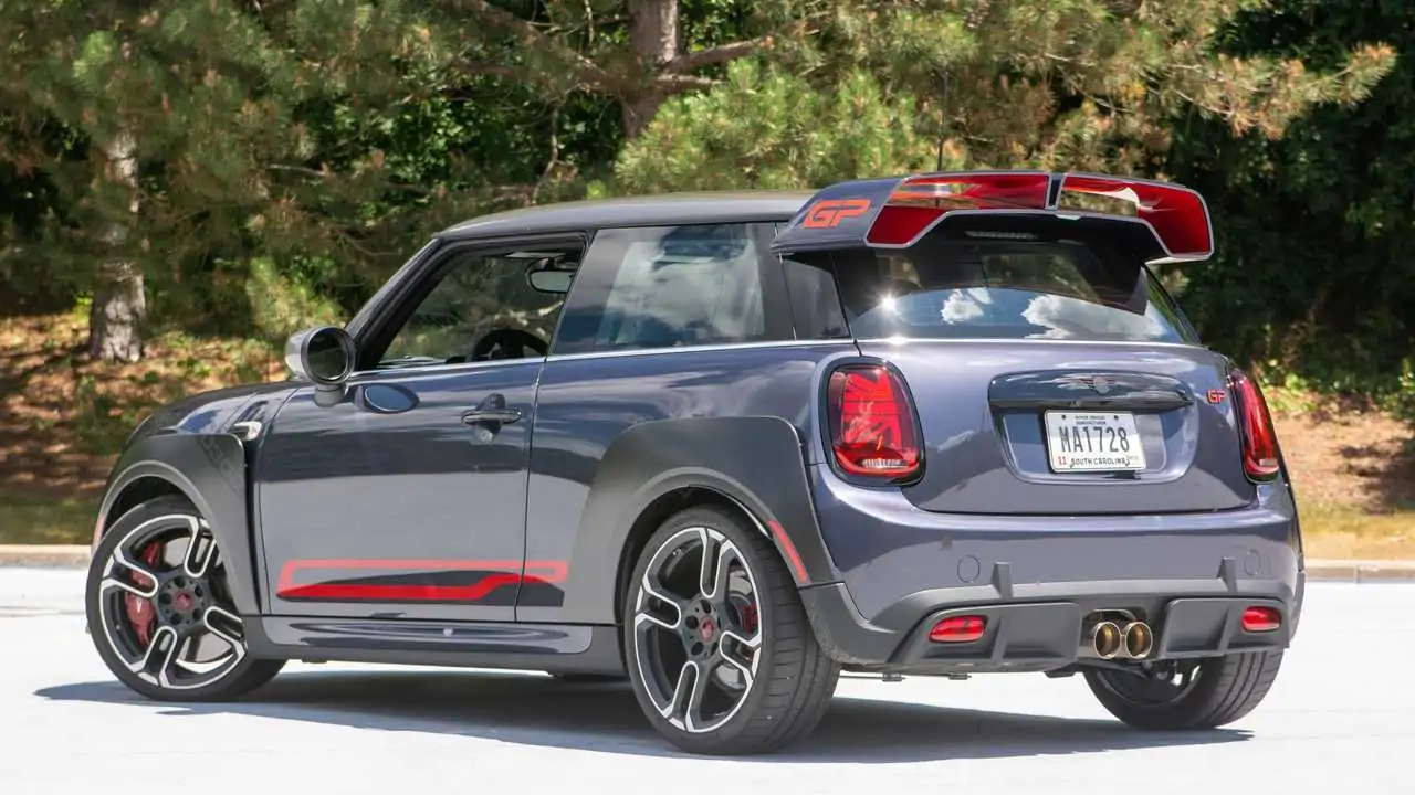 Watch Mini JCW GP Blitz Acceleration Test