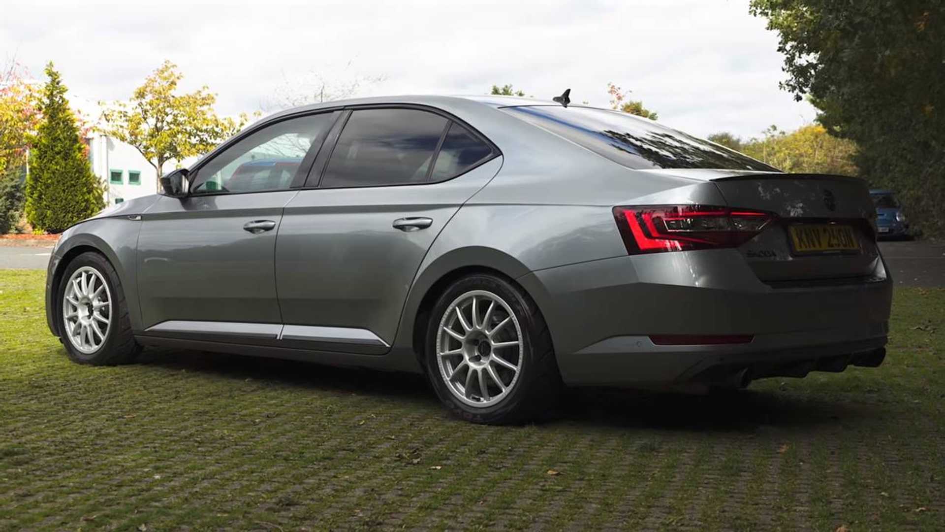 Czech This: Skoda Superb with 560 HP Has Doubled The Stock Power