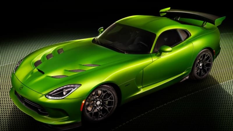 Stryker Green paint is added to the SRT Viper's Grand Touring package.