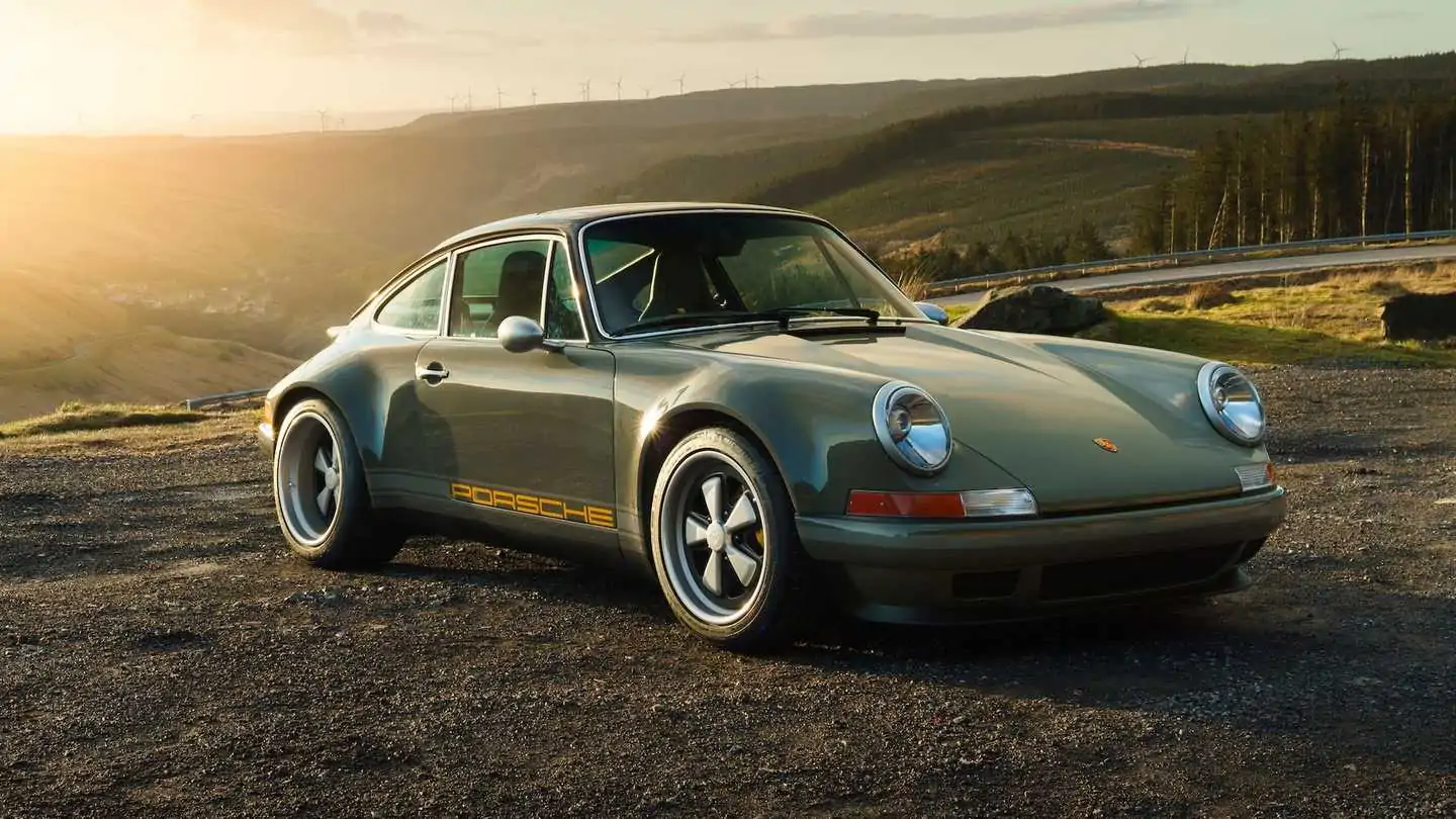 Theon Design Restores An Air-Cooled Porsche 911 911