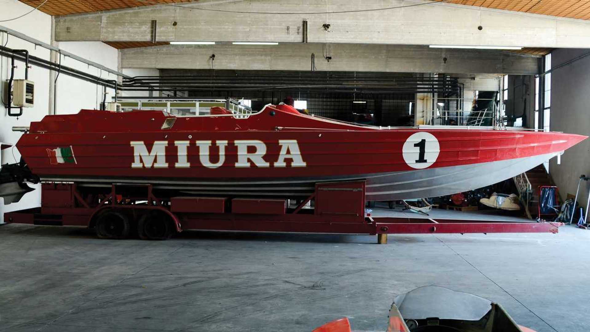 Miura Speedboat with Two Lamborghini V12 engines heading to auction