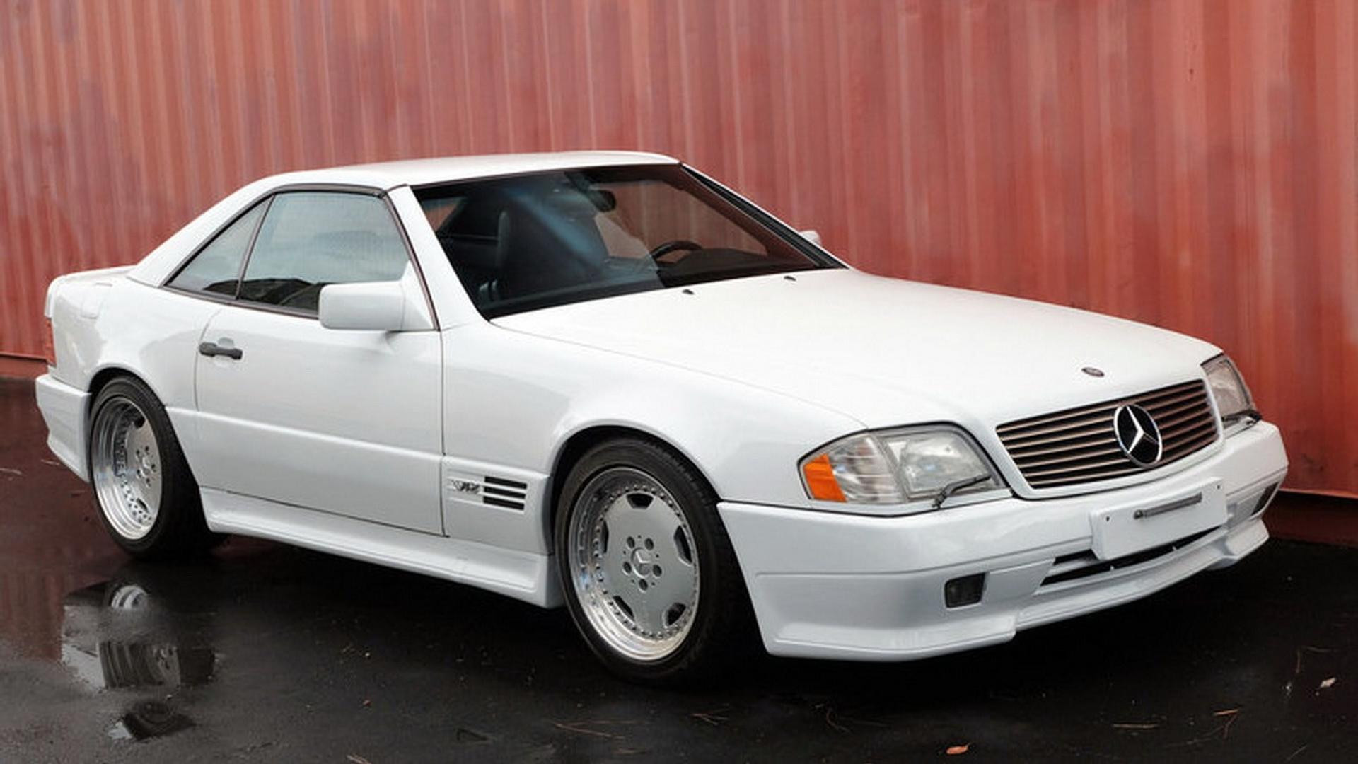 Get envy from the neighborhood with this Mercedes SL 72 AMG