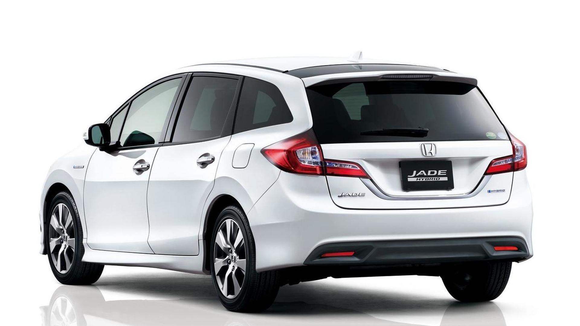 Honda Jade Hybrid, introduced in Japan, is now on sale in February