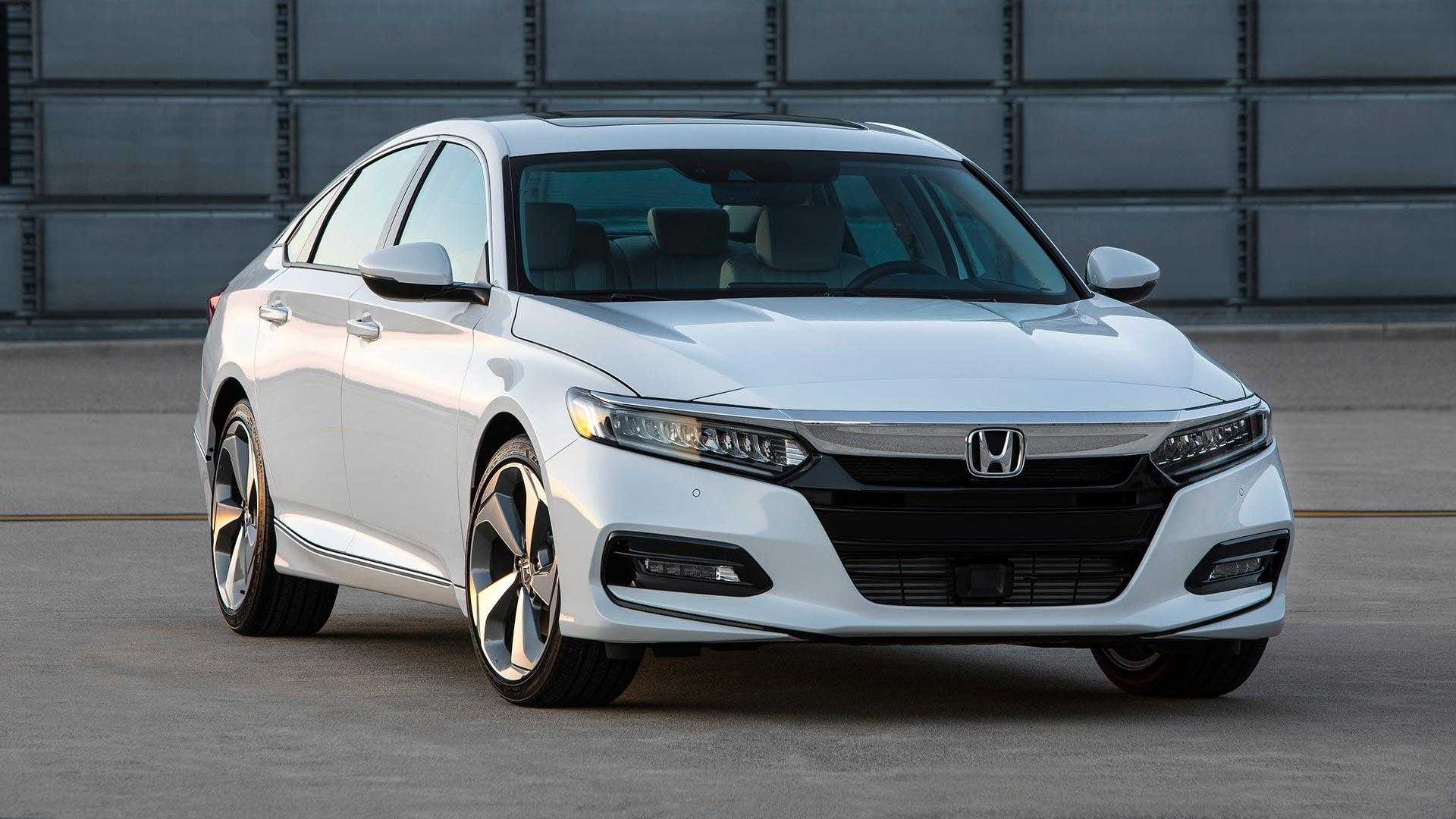 The 2018 Honda Accord Gets a New 10-Speed Automatic and More Tech