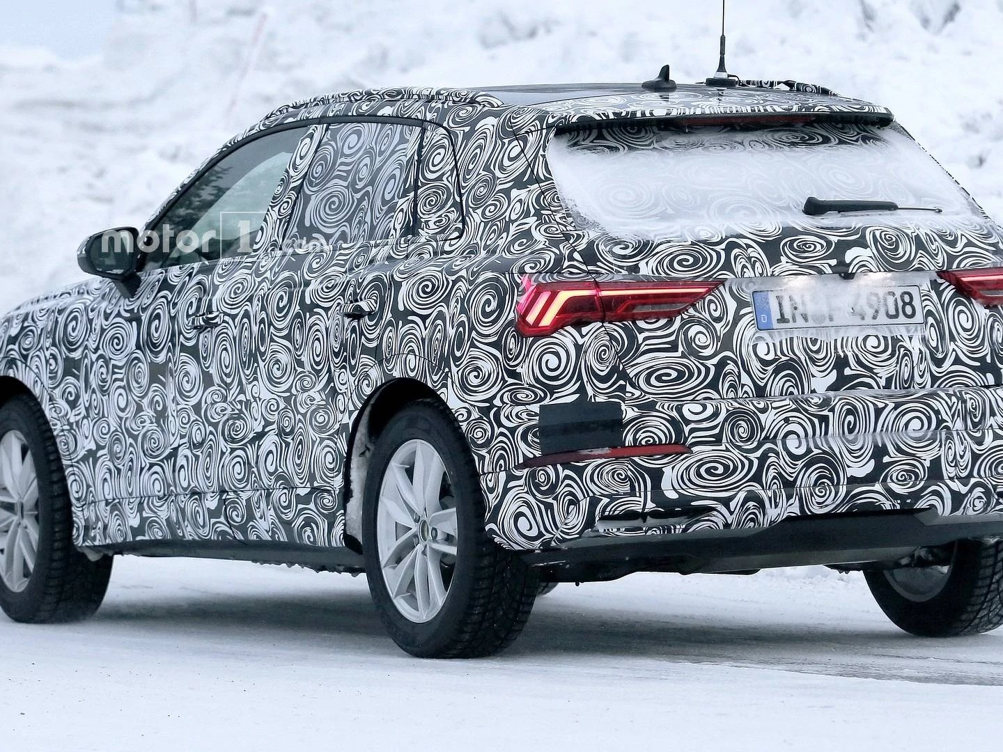 2019 Audi Q3 reveals most of its interior in new spy shots