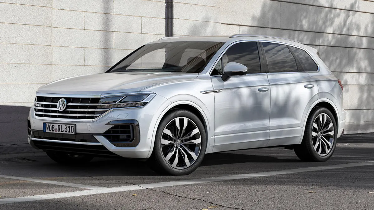 The New Volkswagen Touareg is Detailed on Video.