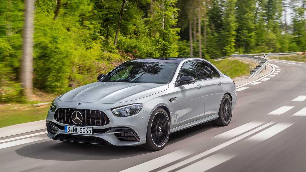 Mercedes-AMG Mercedes-AMG Mercedes-AMG S E63 S Hits 190 MPH On The Autobahn