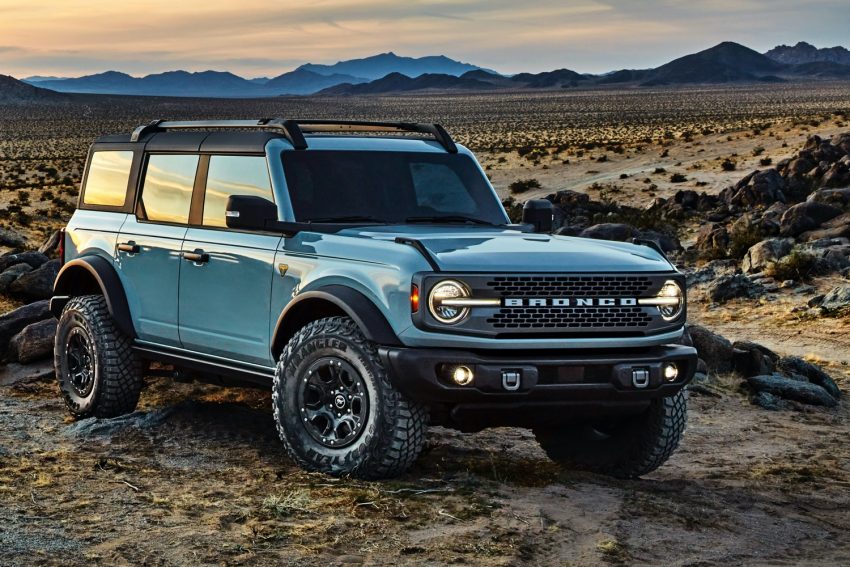 Chevy Not Afraid of Bronco's Return, Highlights Blazer’s On-Road Performance