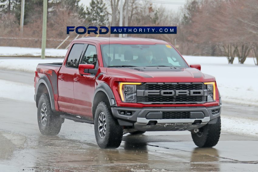 2021 Ford F-150 Raptor Gets 35-Inch Tires and a New Graphics Pack