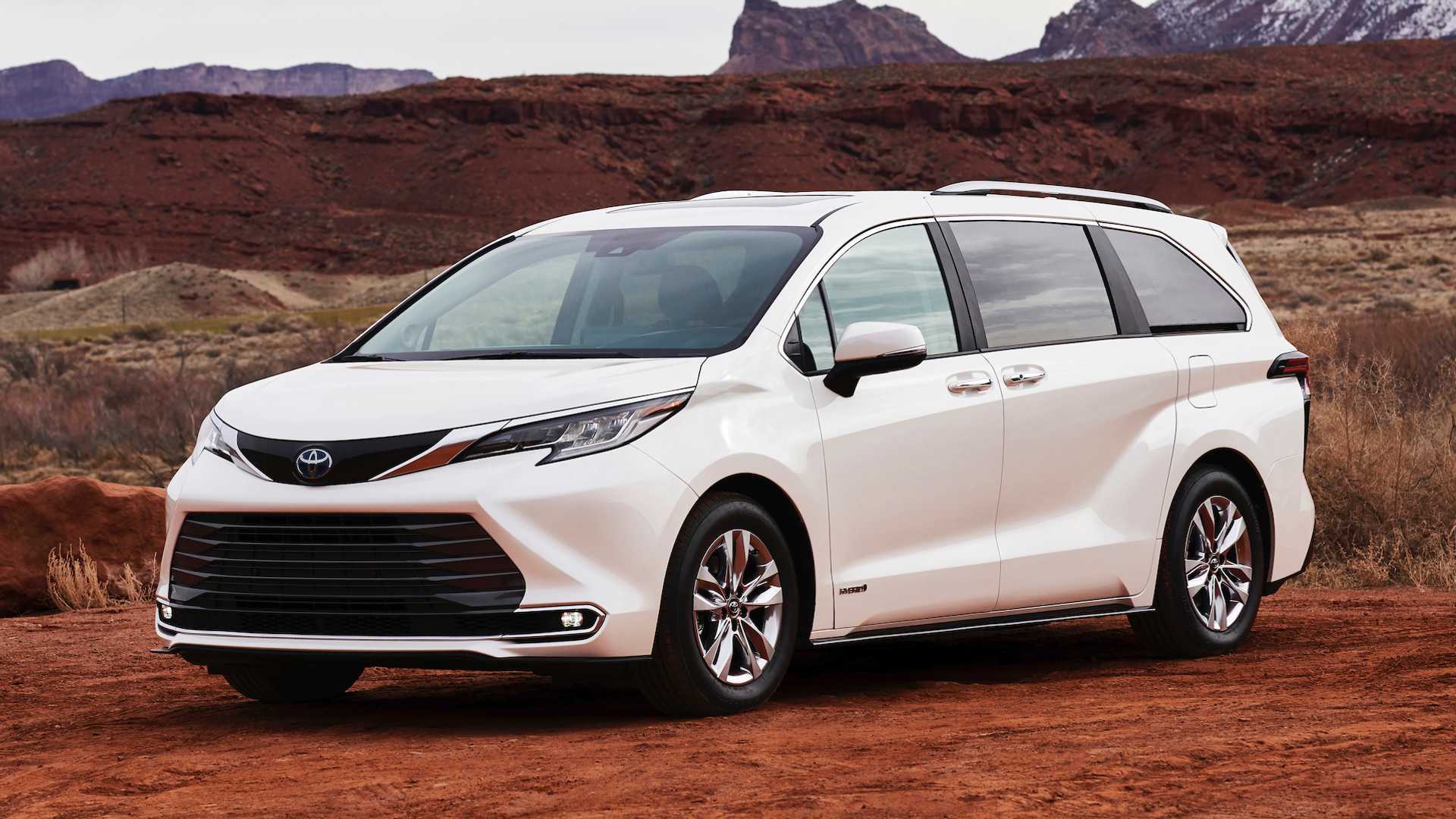 2021 Toyota Sienna Introduces Standard Hybrid Powertrain and Bold Looks