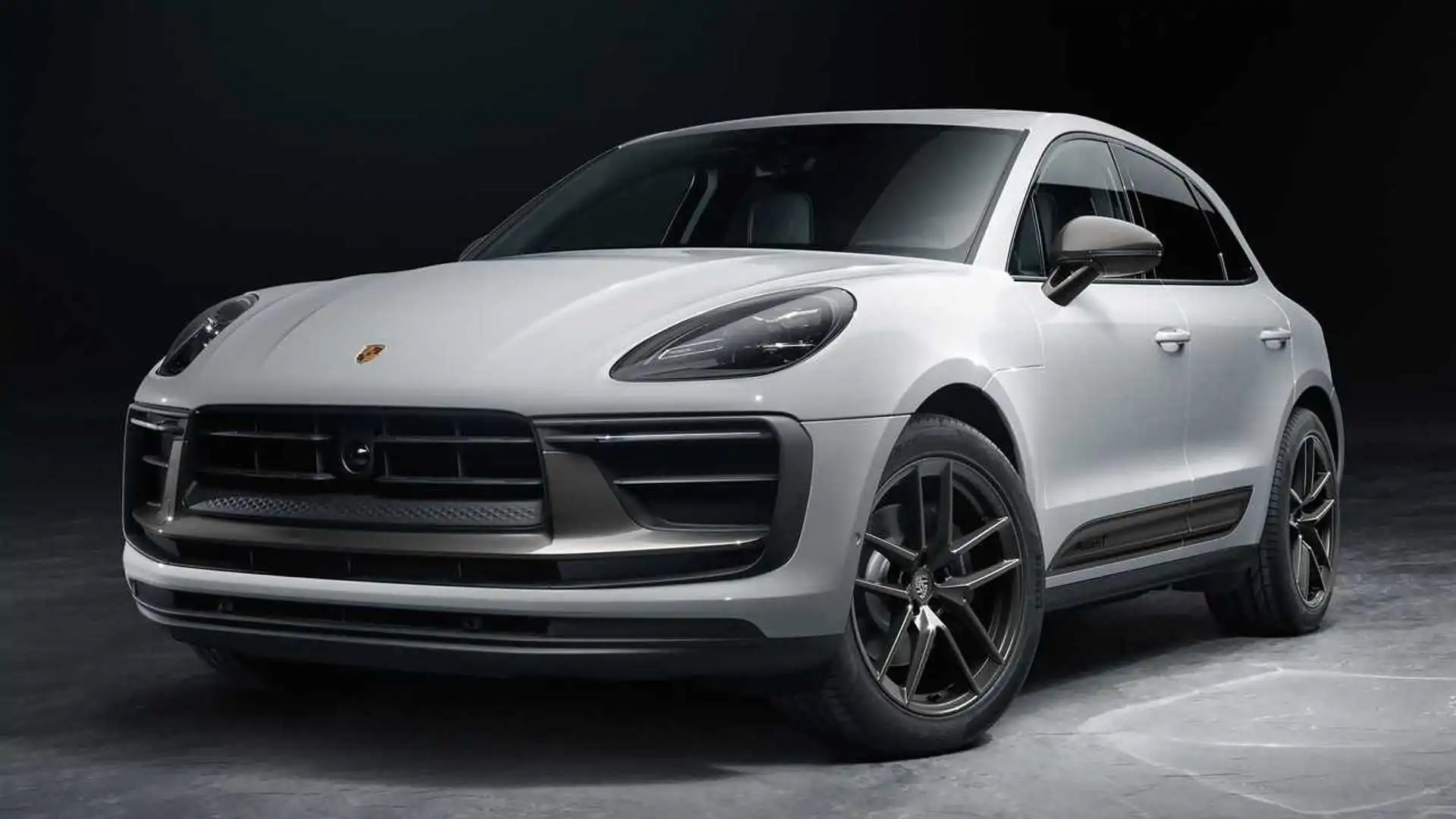 2023 Porsche Macan T Introduces A Nimble Touring SUV for The Family