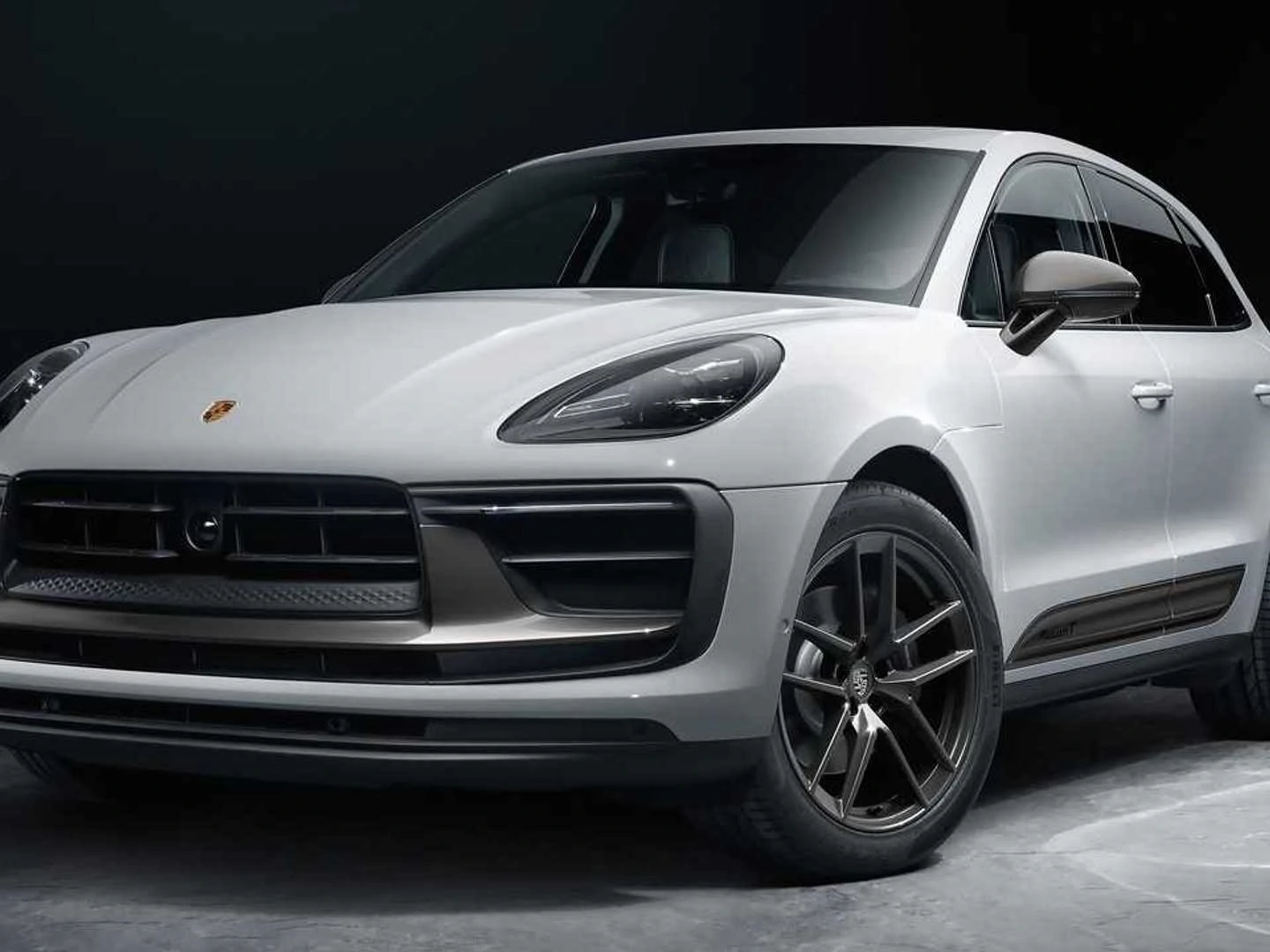 2023 Porsche Macan T Introduces A Nimble Touring SUV for The Family