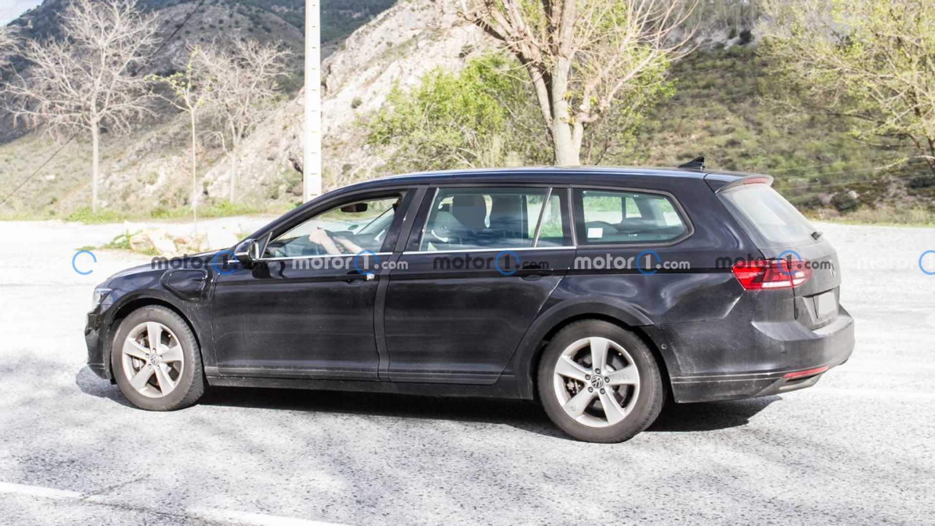 Next-Gen VW Passat Gets Plug-In Hybrid Powertrain