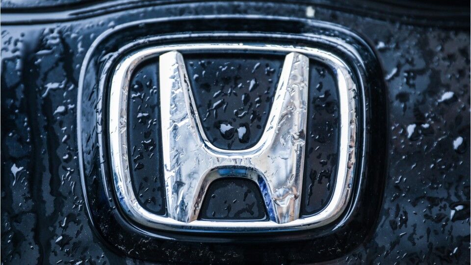 Honda Recalls 725k Motors for Hoods. This Could Open at Speed