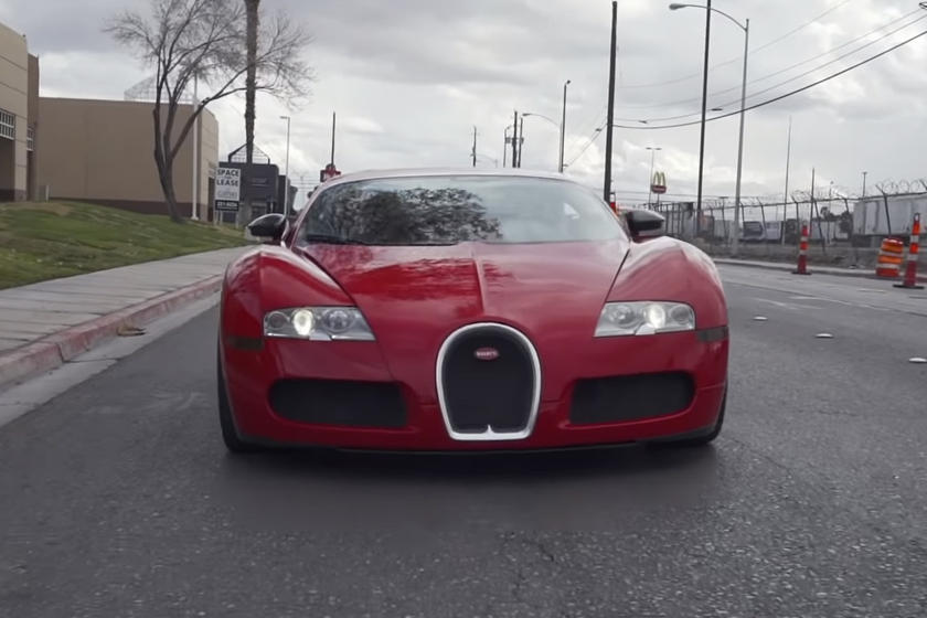 Bugatti Veyron's Titanium Exhaust is Ridiculously Loud