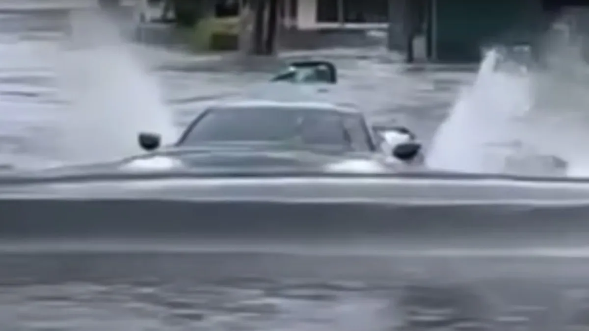 Florida Driver Confirms That C8 Corvette is Submarine and Conquers Flooded Road