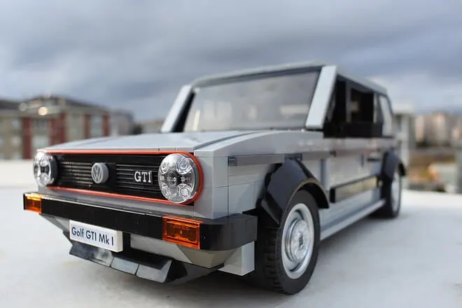 Lego Volkswagen Golf Mk1 GTI must be made