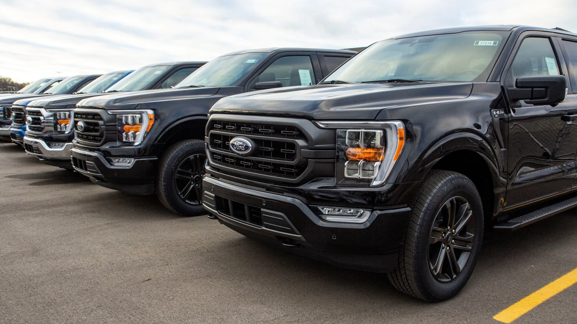 Texas Ford Dealers Request to Loan F-150 Pickups with Onboard Generator