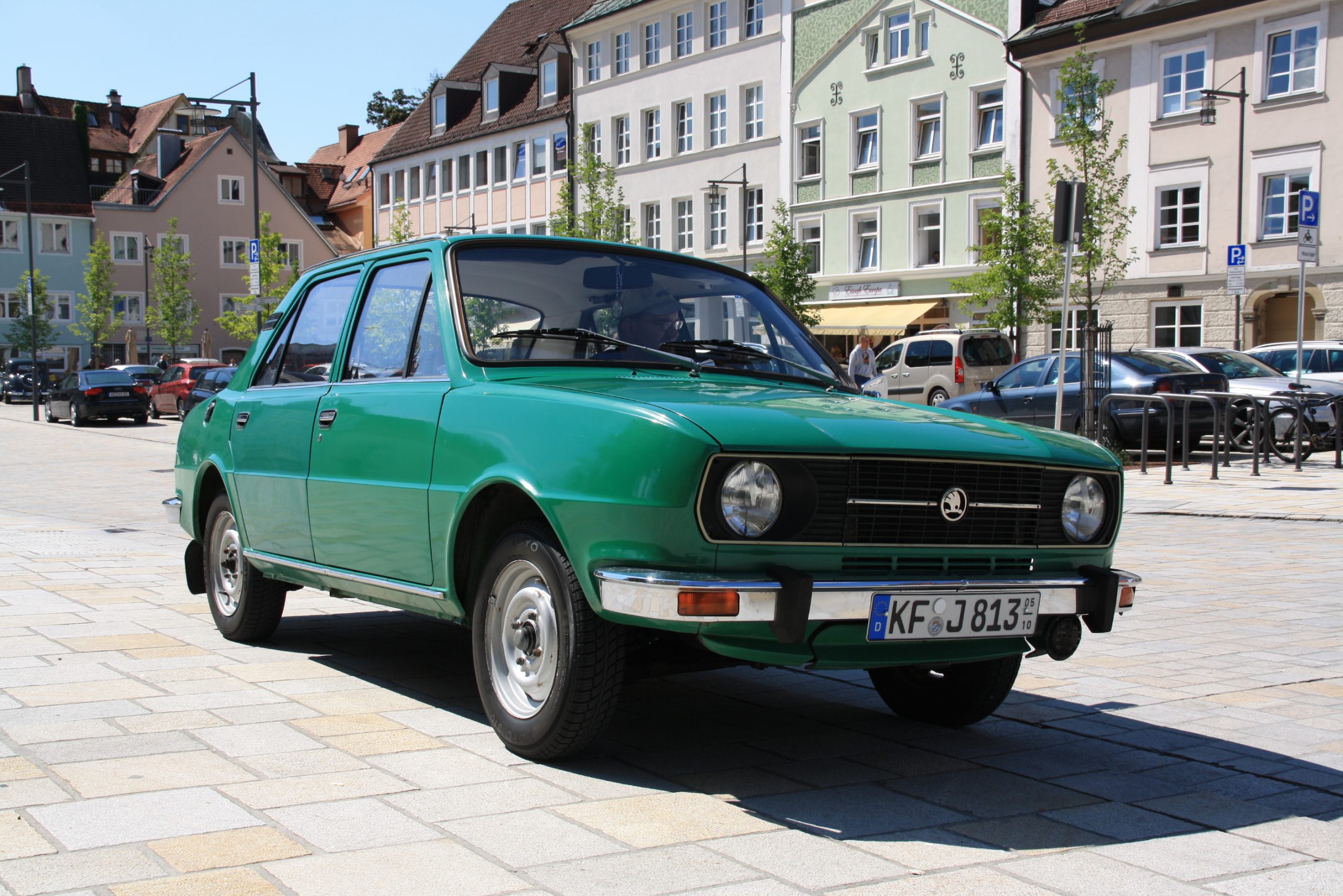 Soviet Bloc Cars Were Strange: Skoda 120/105