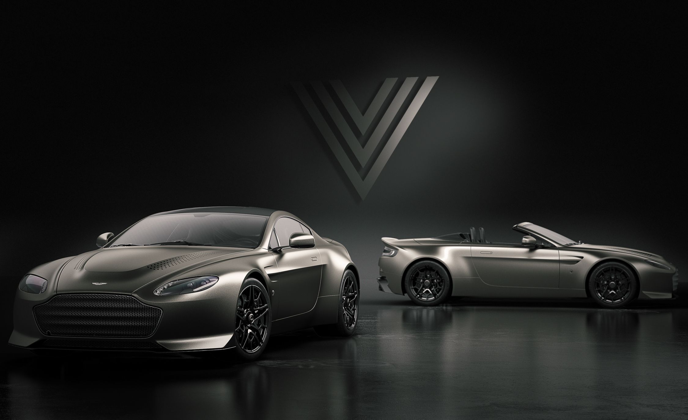 Aston Martin V12 Vantage V600 Combines 592 HP with Manual Gearbox