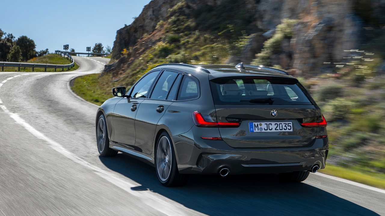 BMW says not many owners know about a Wagon's opening tailgate window