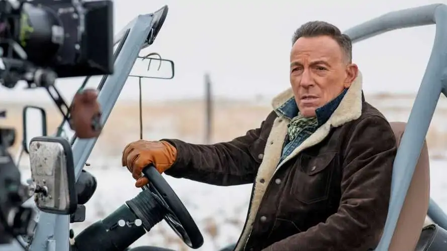 Bruce Springsteen wants you to find 'The Middle" for Jeep Super Bowl Ad