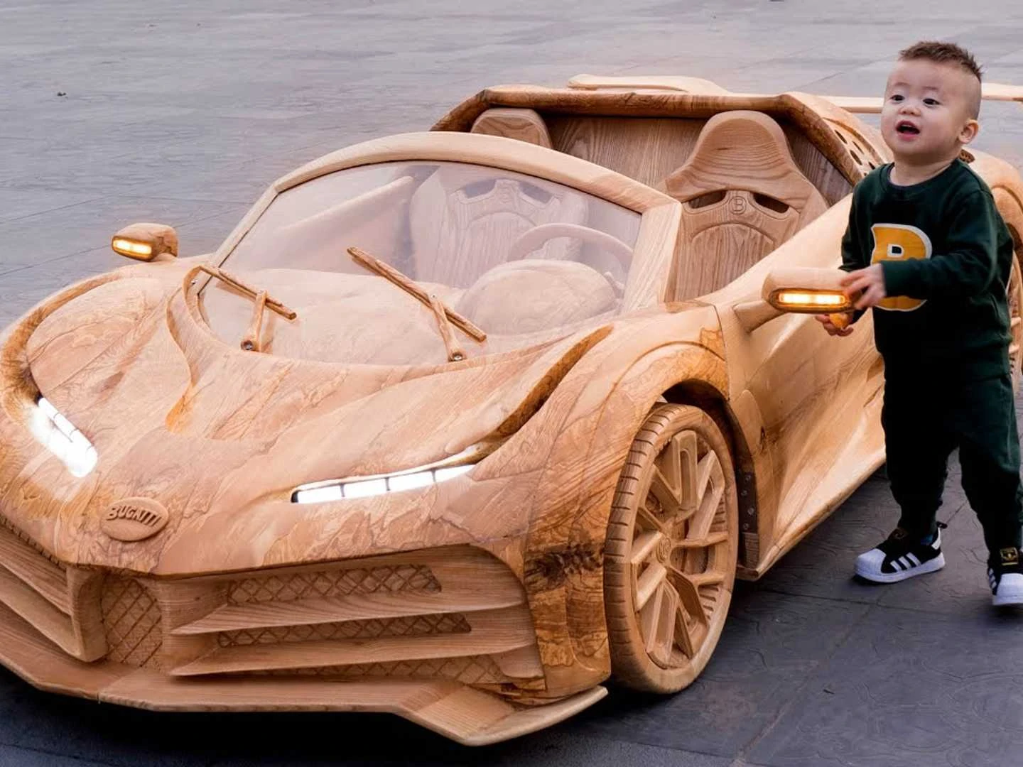 Bugatti Centodieci Wood Carving Is Nature's Tribute To W16 Hypercar