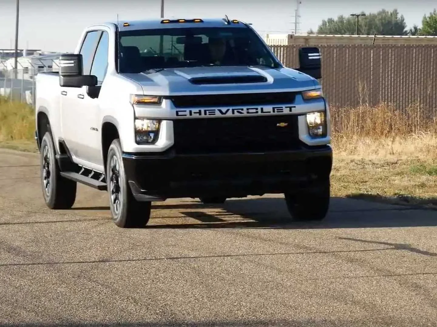 Chevrolet Silverado Diesel Vs Chevy Silverado Gas Compete to Show Which Is Faster