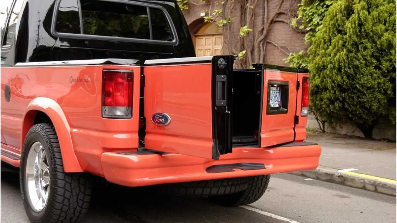 Ex-SEMA Ford E-350 Custom 4-X4 Pickup Available for Grabs