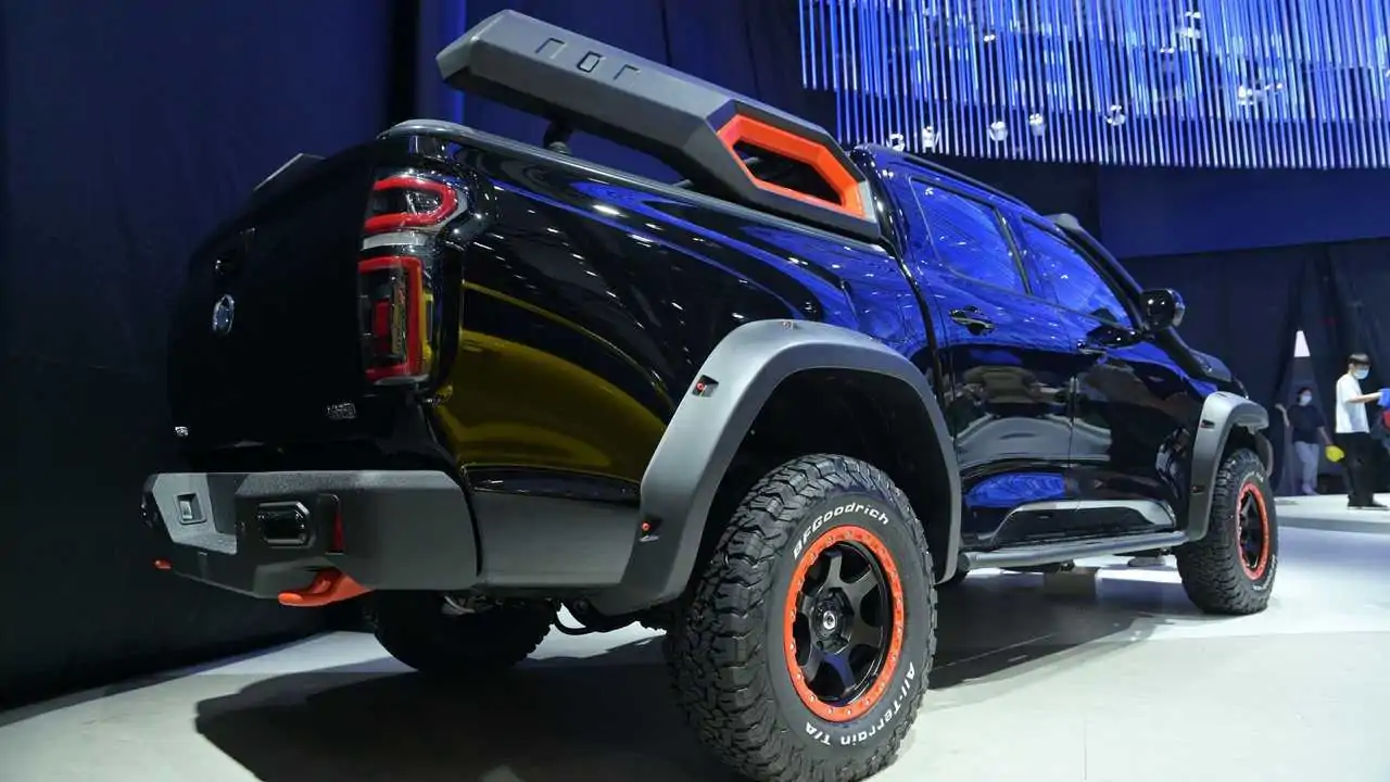 China's F-150 Raptor Answer, Great Wall Black Bullet Truck Concept