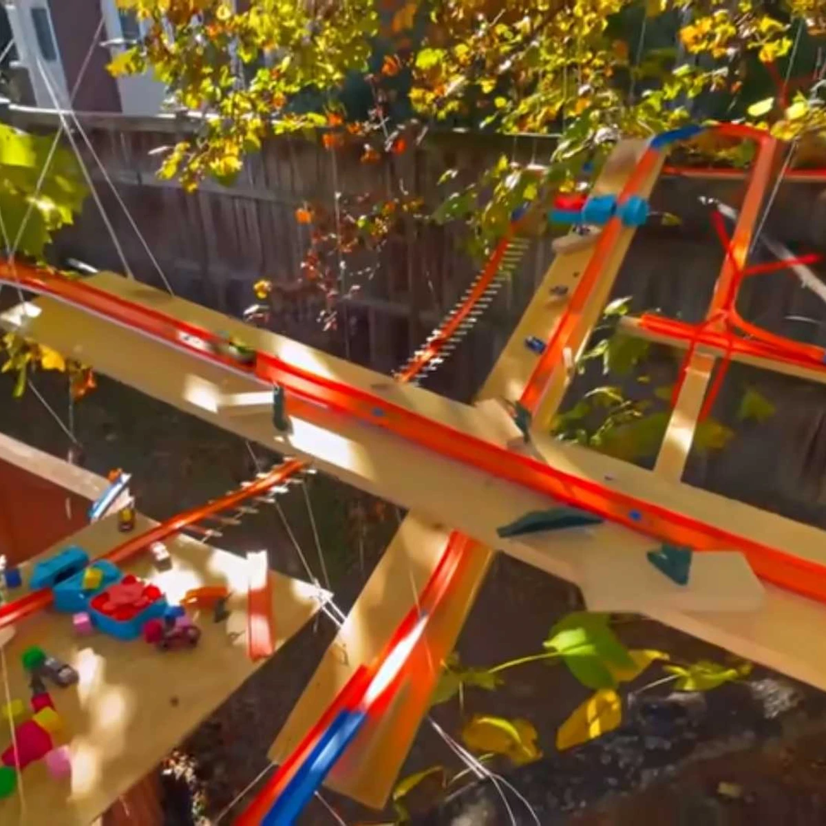 Hot Wheels' 'Treehouse Track' Literally Goes up, down, all around