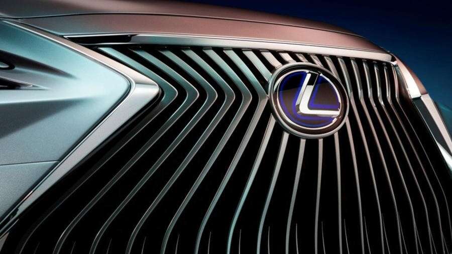 2019 Lexus ES Teaser: Massive Spindle Grille