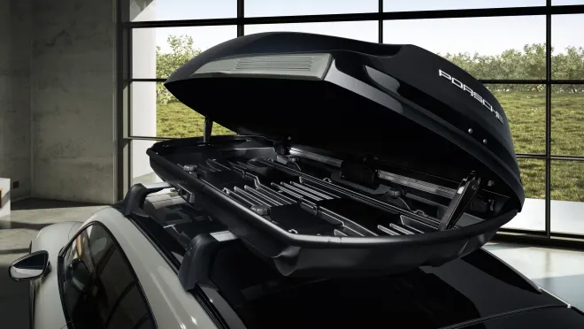 Porsche Roof Box can withstand speeds of up to 124 MPH