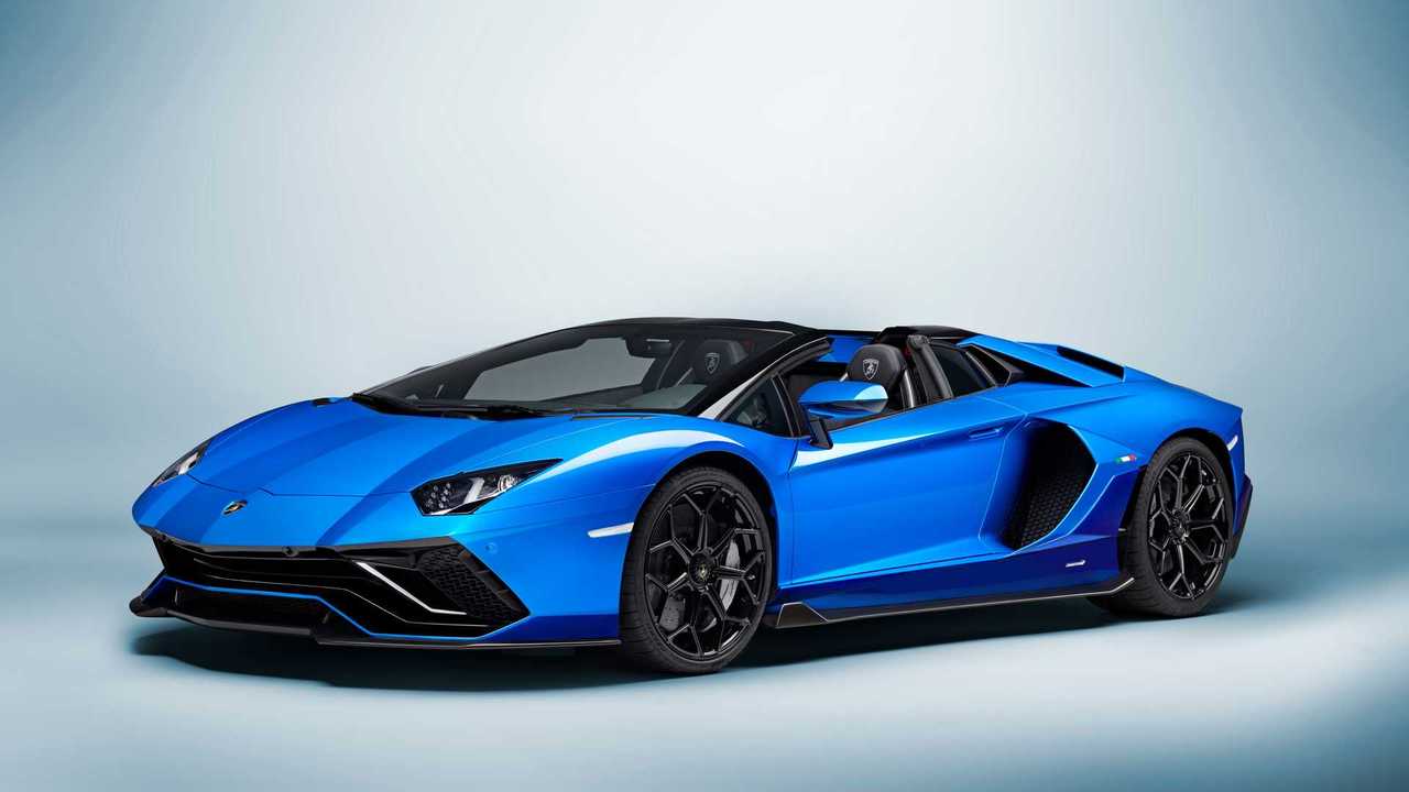 Lamborghini Says Aventador Replacement Will Have Electrified V12