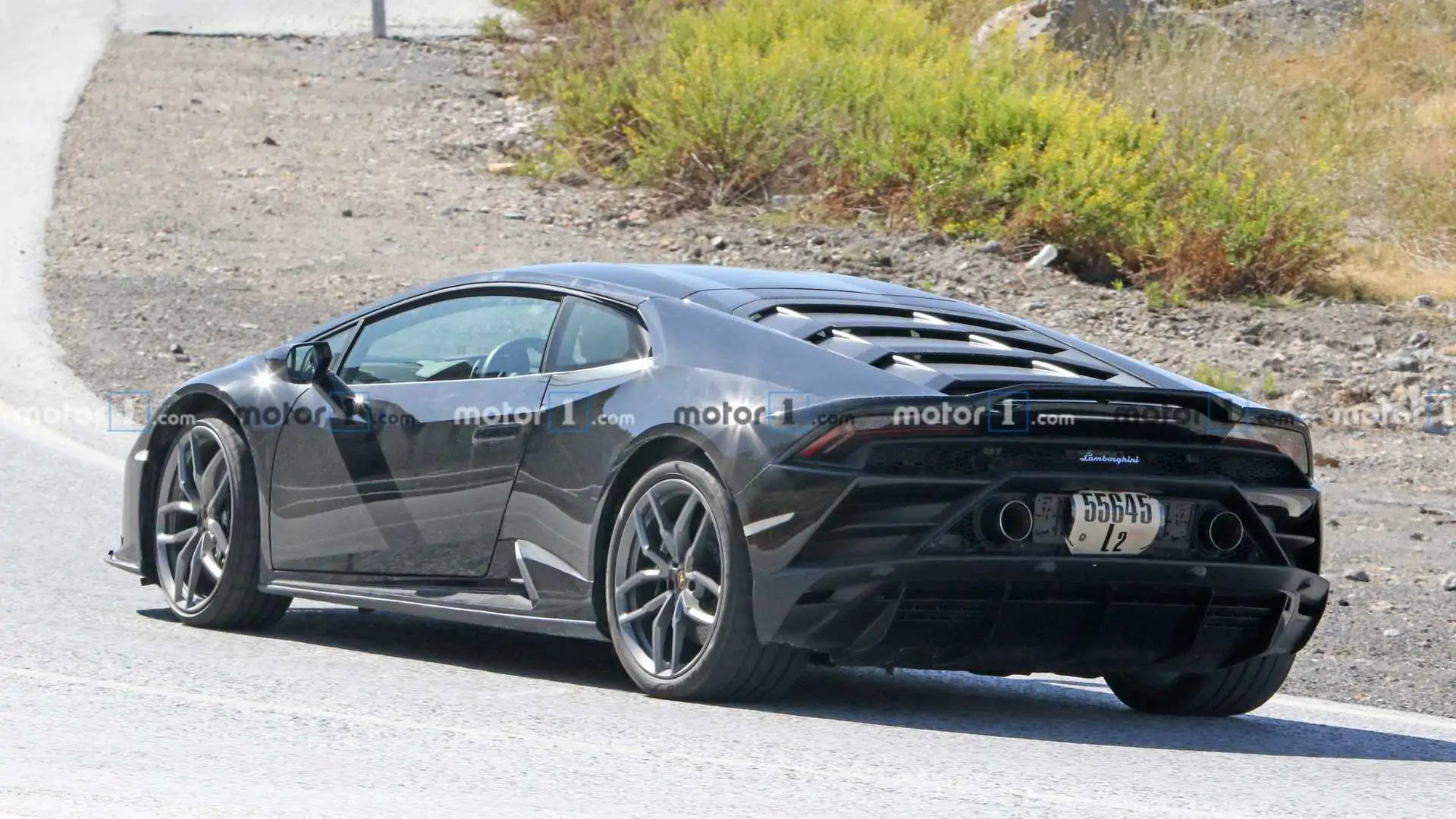 Lamborghini Huracan evo test car found with strange engine cover