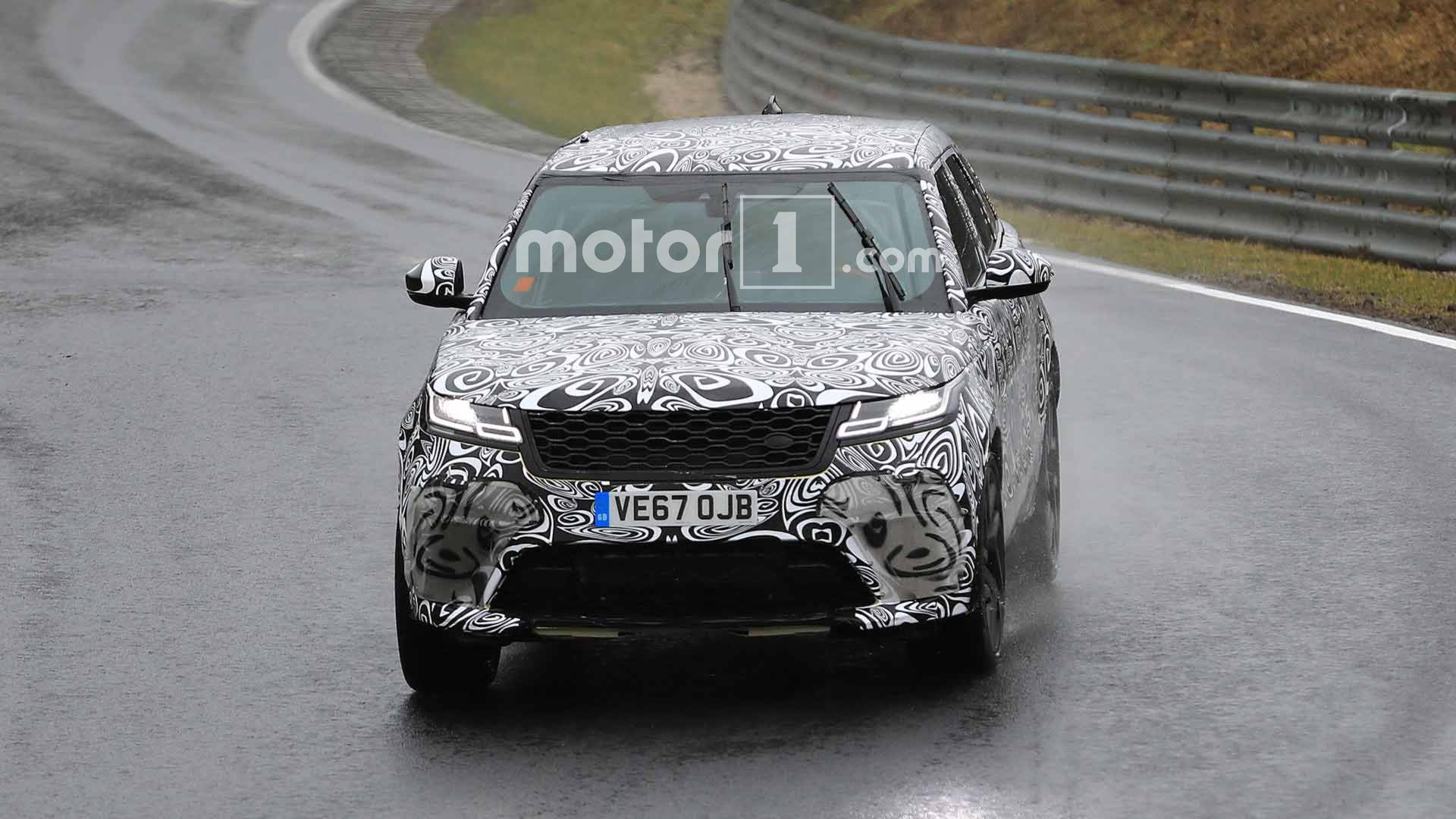 Range Rover Velar Velar SVR Kicked Up Rain at The 'Ring