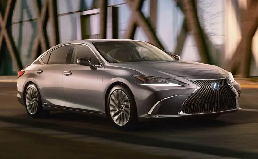 2019 Lexus ES Teaser: Massive Spindle Grille