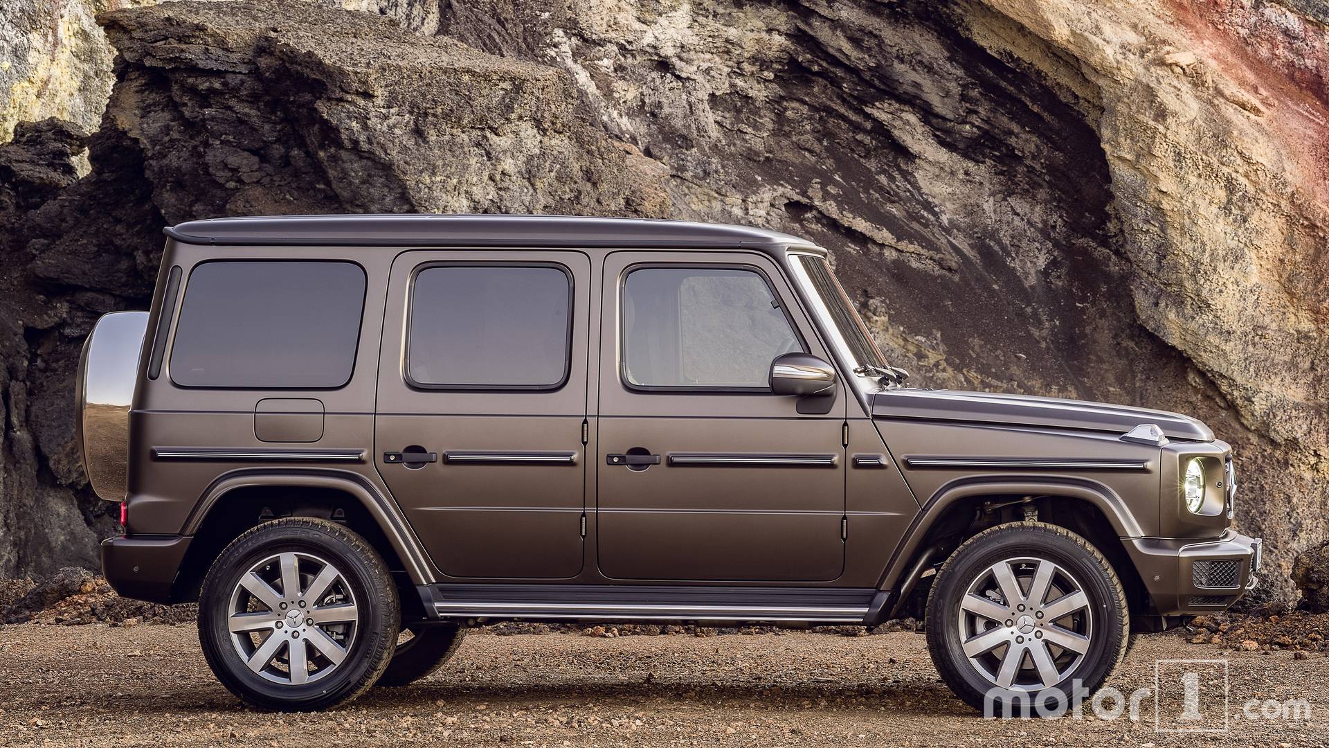 2019 Mercedes-Benz G-Class: View the Changes Side-by-Side