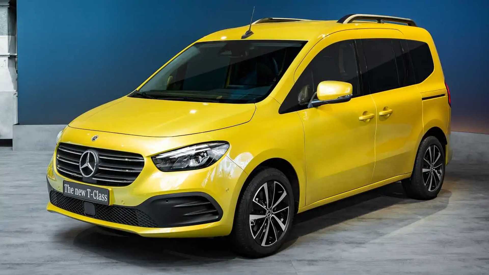 Mercedes T-Class Gets a New Look as a Posher, Expensive Renault Kangoo