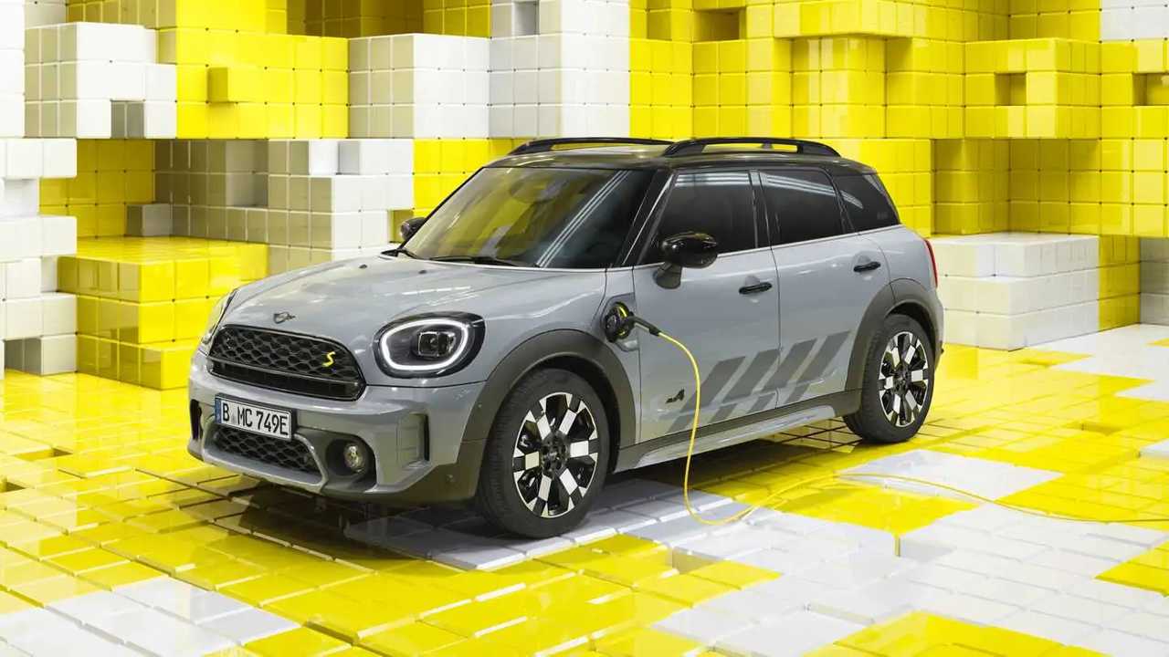 2023 Mini Models Get Resolute, Untold and Untamed Editions