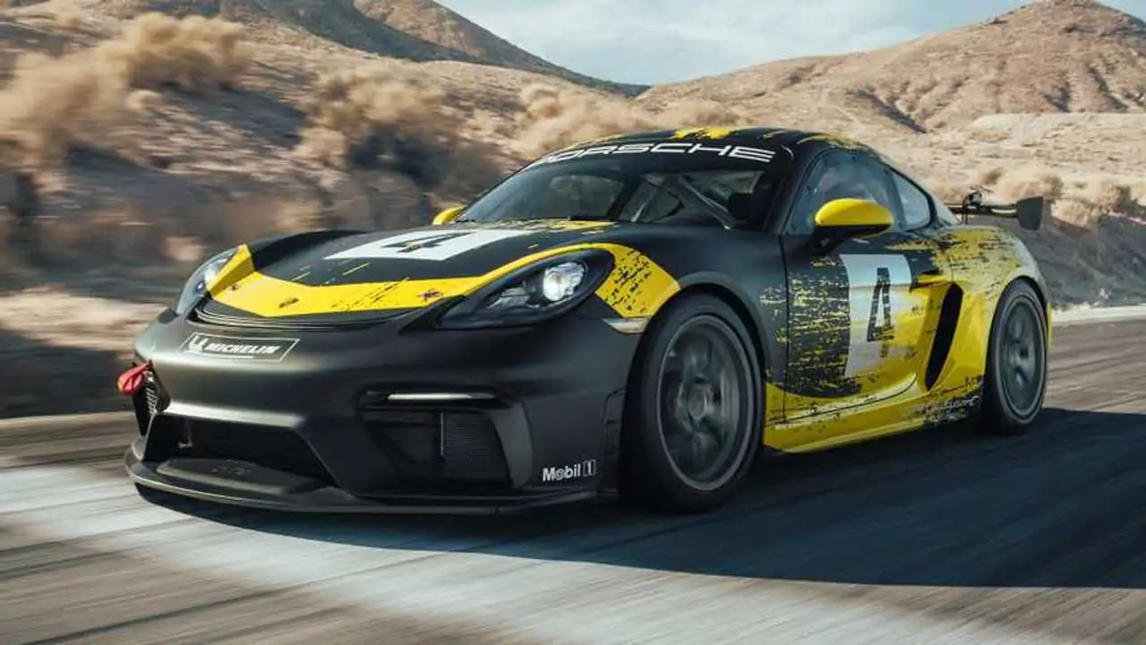 Porsche Cayman GT4 Clubsport sounds glorious at the Race Track