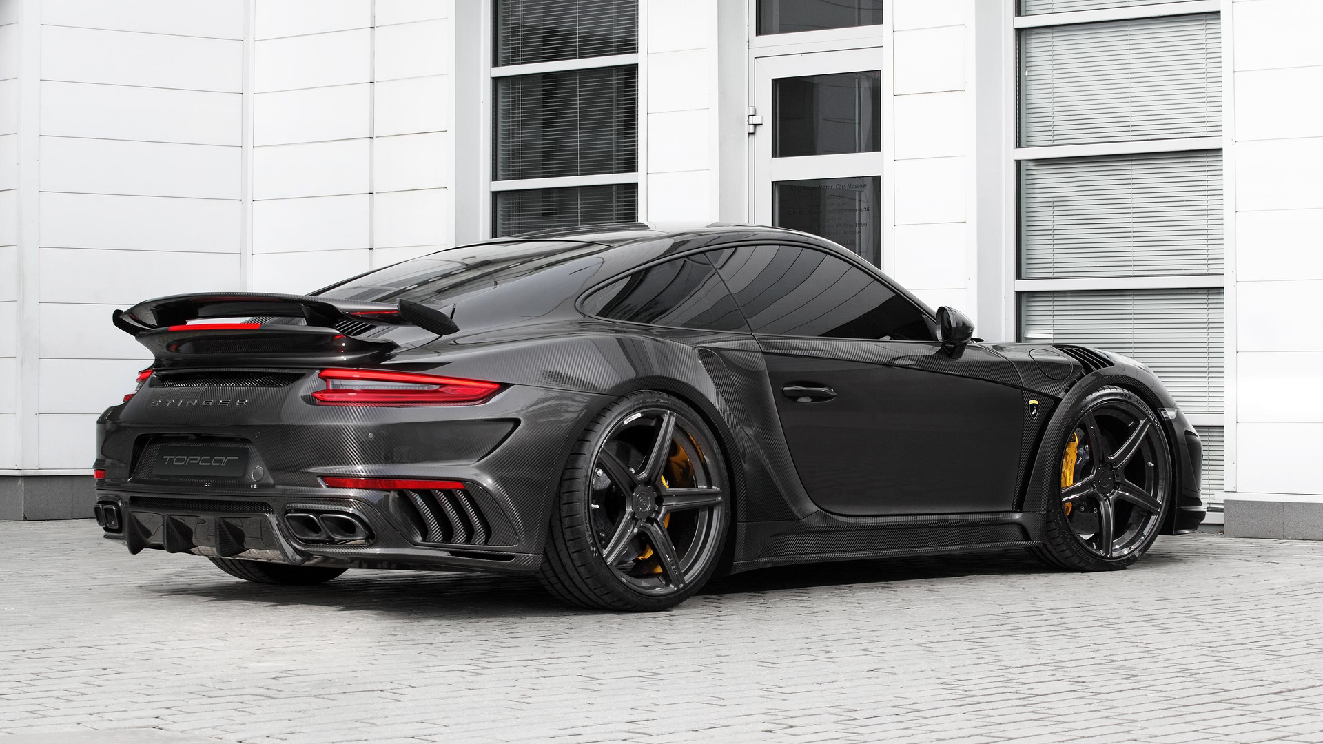 Tuner Gives Porsche 911 Turbo Carbon Fiber Body, 650 HP