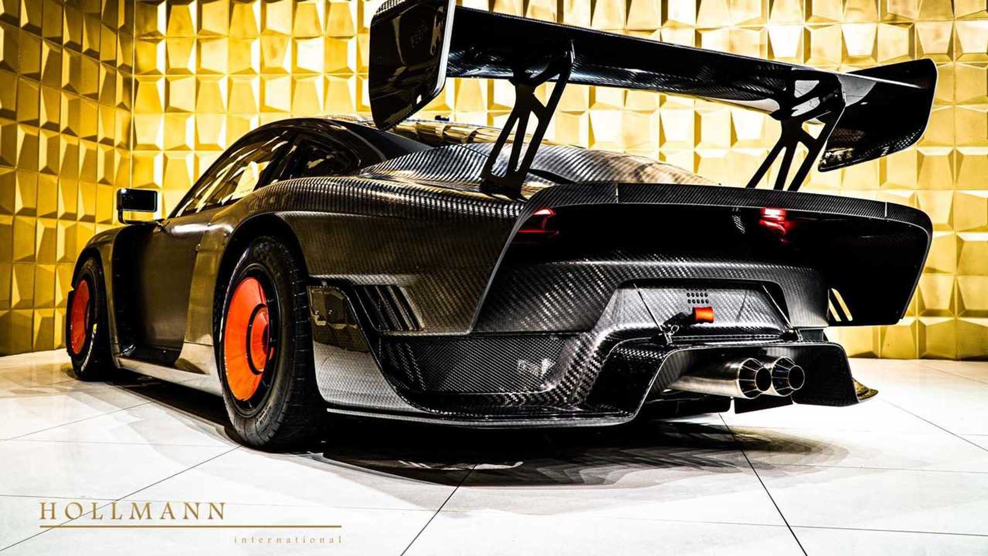 Porsche 935 With Bare Carbon Fiber Body Has Sinister Looks For $1.72M