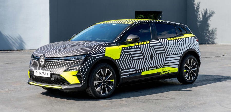 Renault Megane Electric Teas Now With 217 HP and 60-kWh Batteries