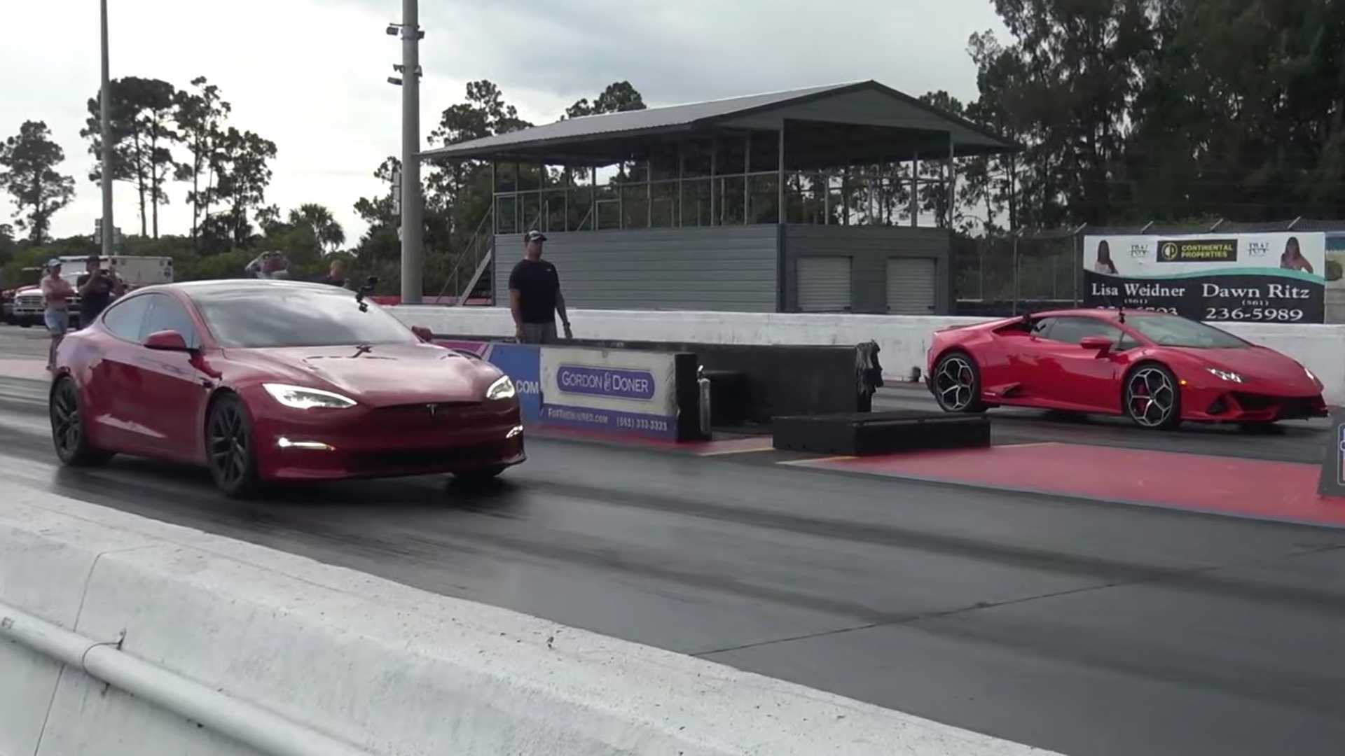 How can a Lamborghini Huracan evo beat this bad in a drag race?