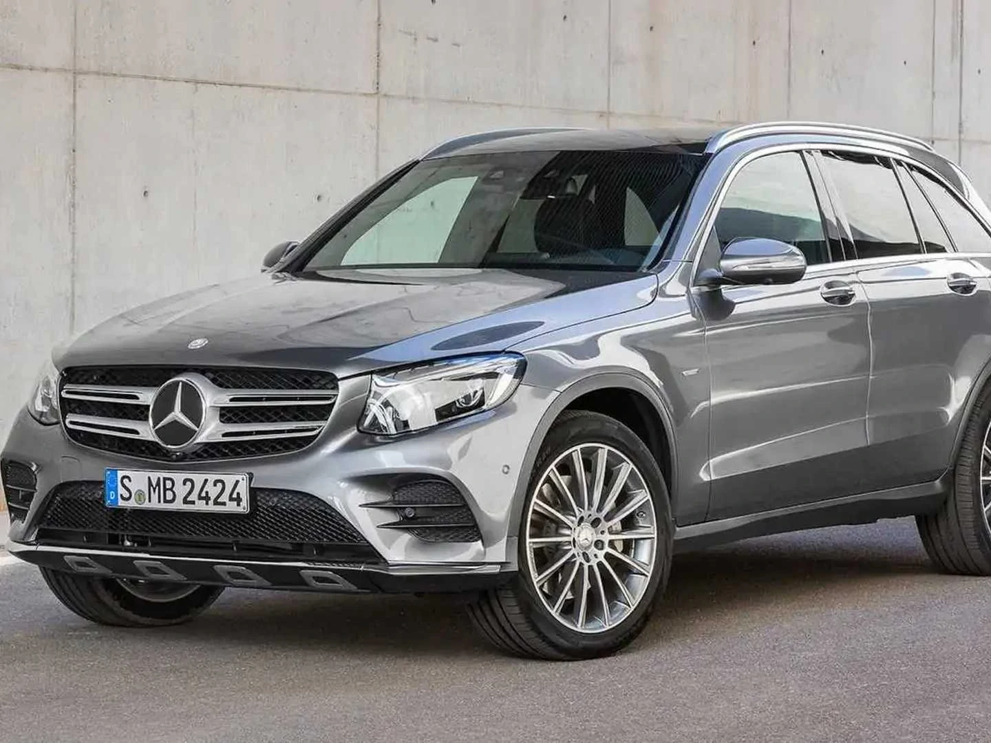 800K Mercedes-Benz Vehicles could be at Risk of Fire, but there's no recall yet