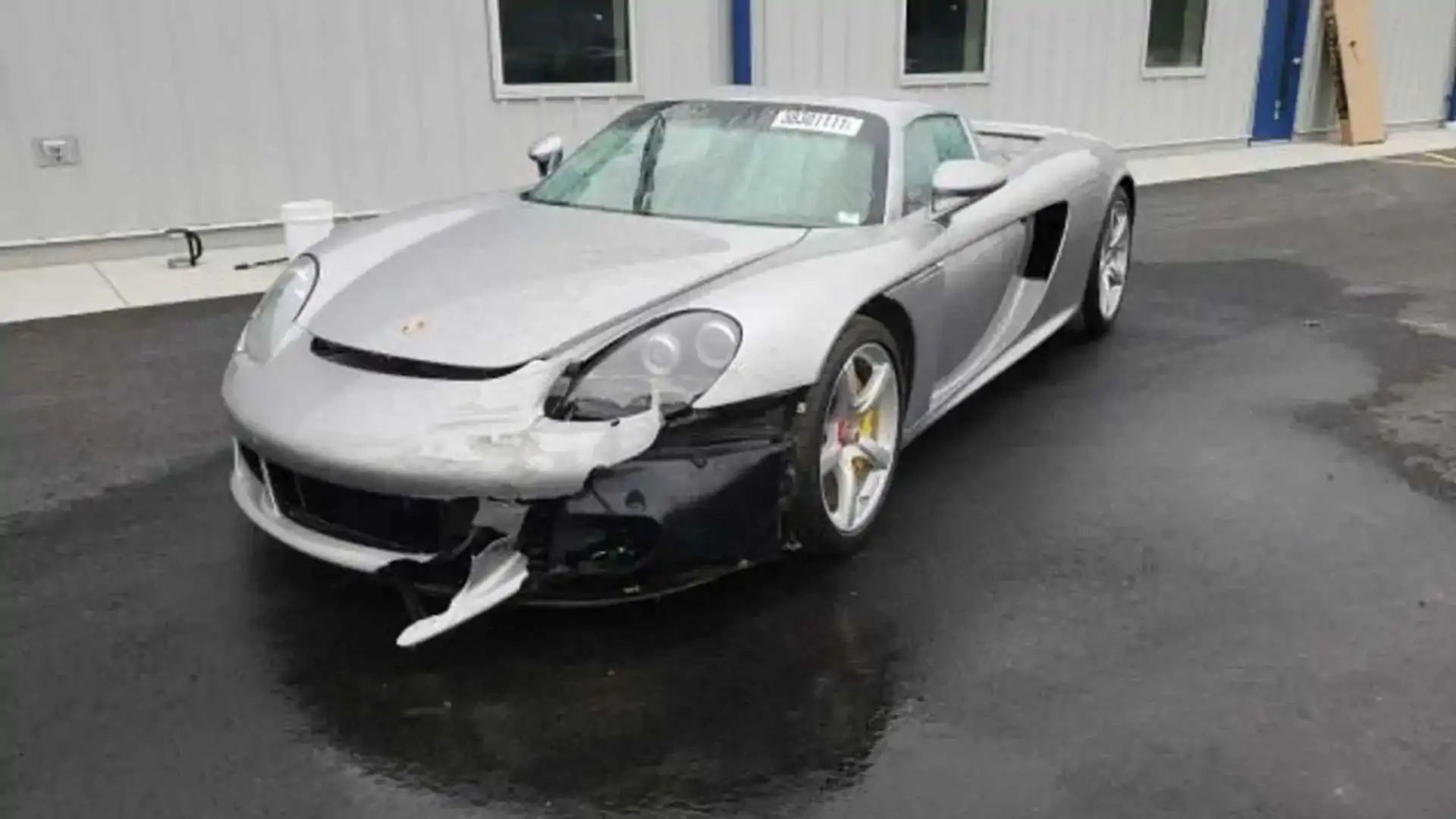 Is it Brave Enough to Buy This Wrecked Porsche Carrera GT