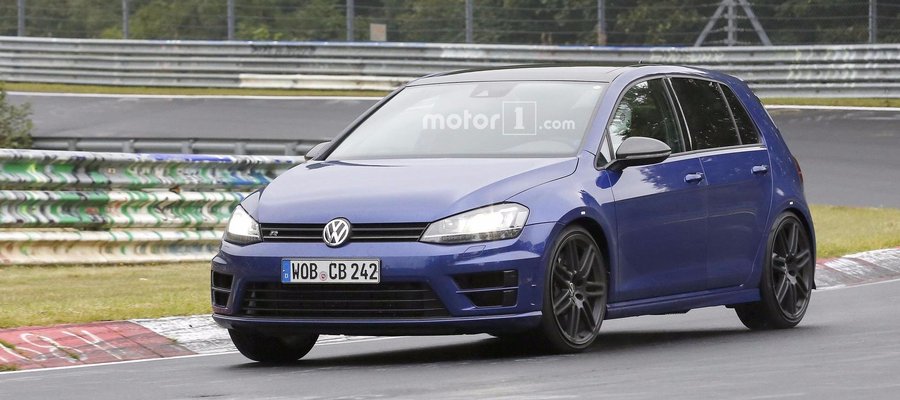 Possible VW Golf R420 Tested In Action 5-Cylinder Engine