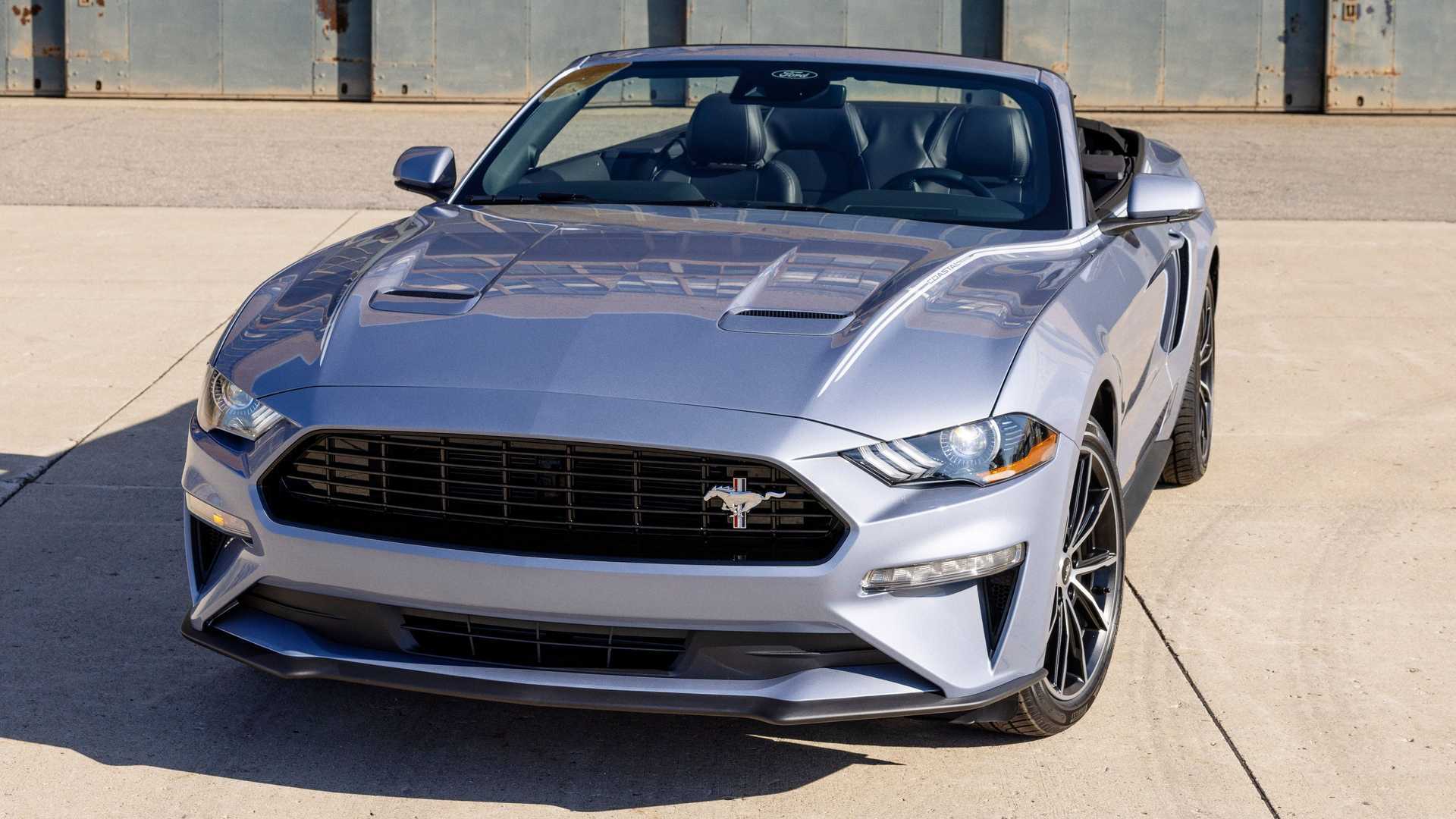 Ford Mustang Q1 sales down 19 percent, outsells Challenger and Camaro